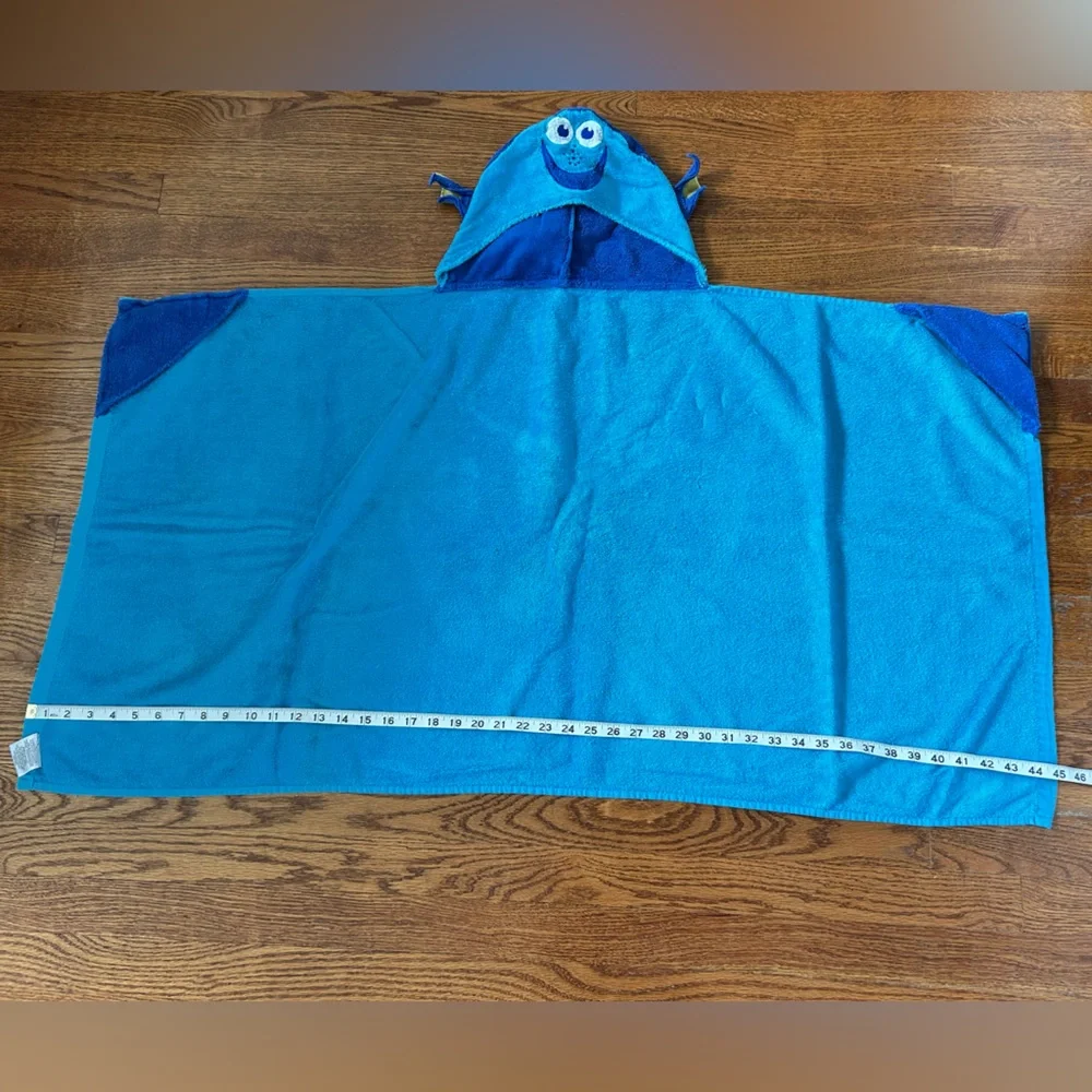 Disney character Bath Towel bundle - Dory & R2 D2